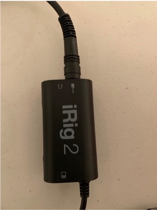 A ¼" male connector for the speaker cable to iRig 2